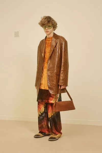 Look 12